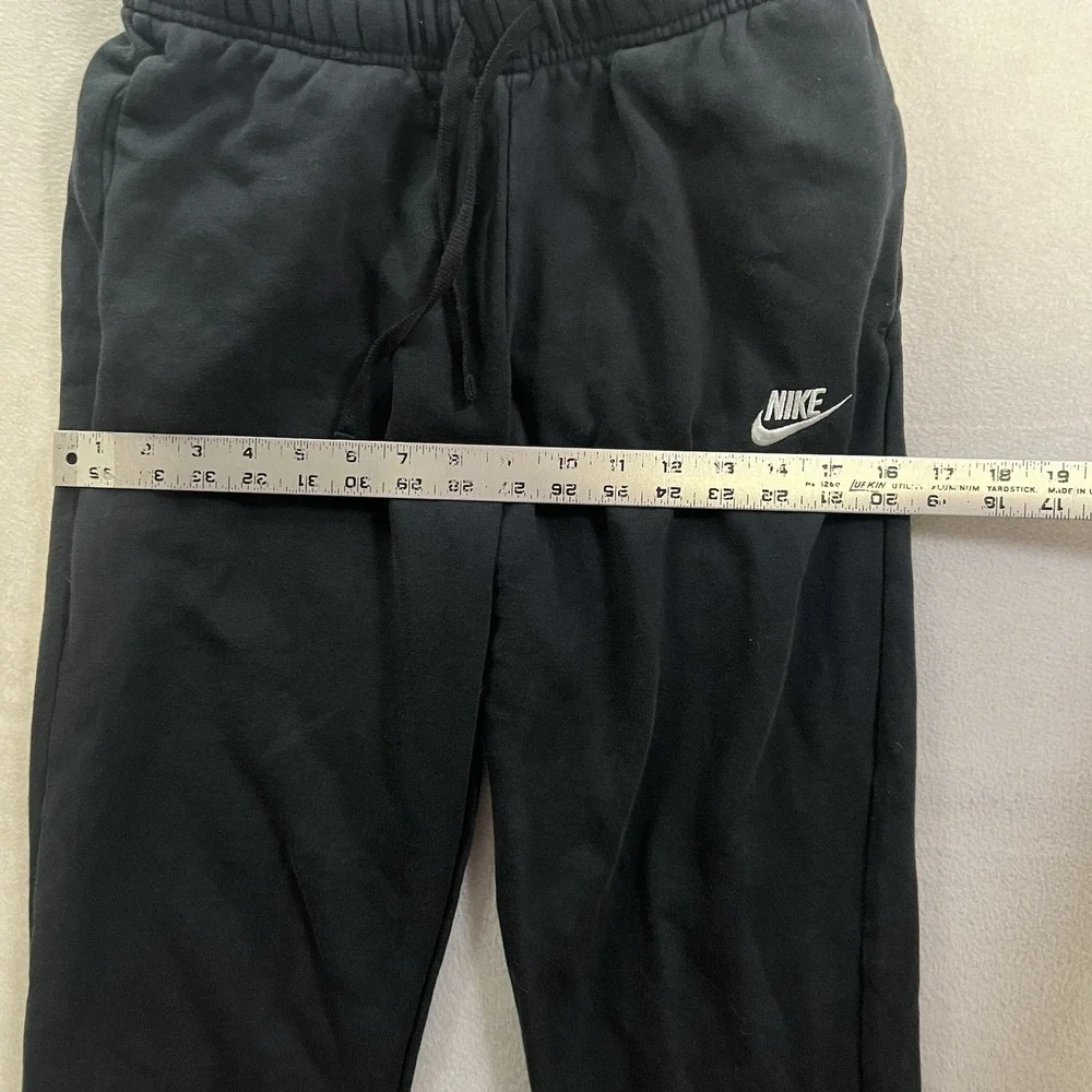 Nike Sportswear Club Sweatpants Men's Small Fleece Jogger Training DQ5191-010